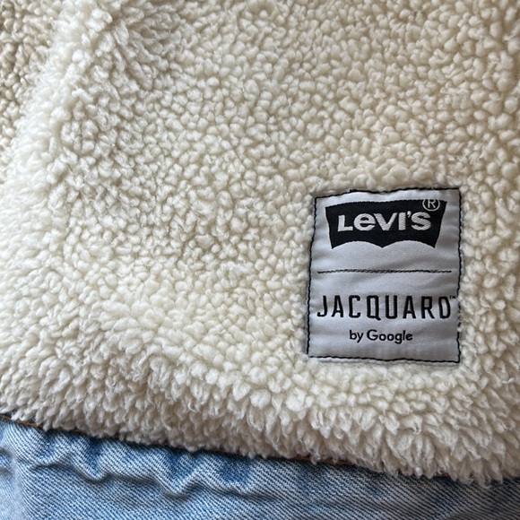 Levi's Sherpa Trucker Jacket with Jacquard by Google XS - Picture 7 of 8